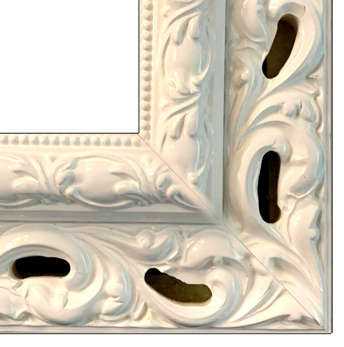 Klasyczna rama do obrazu ornament biały połysk SA04