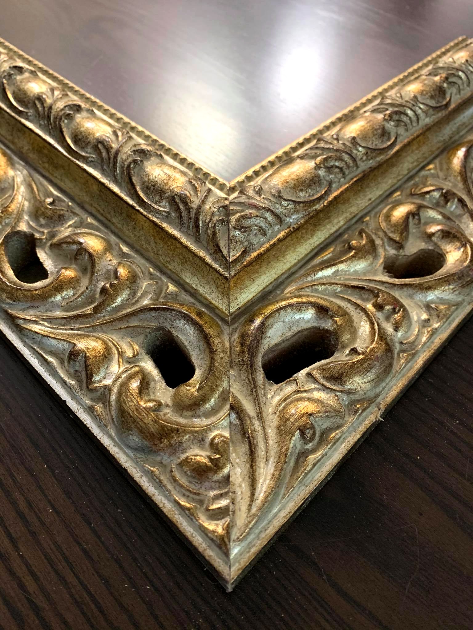 Złota rama do obrazu rzeźbiony ornament szlagmetal SA02 - obrazek 2