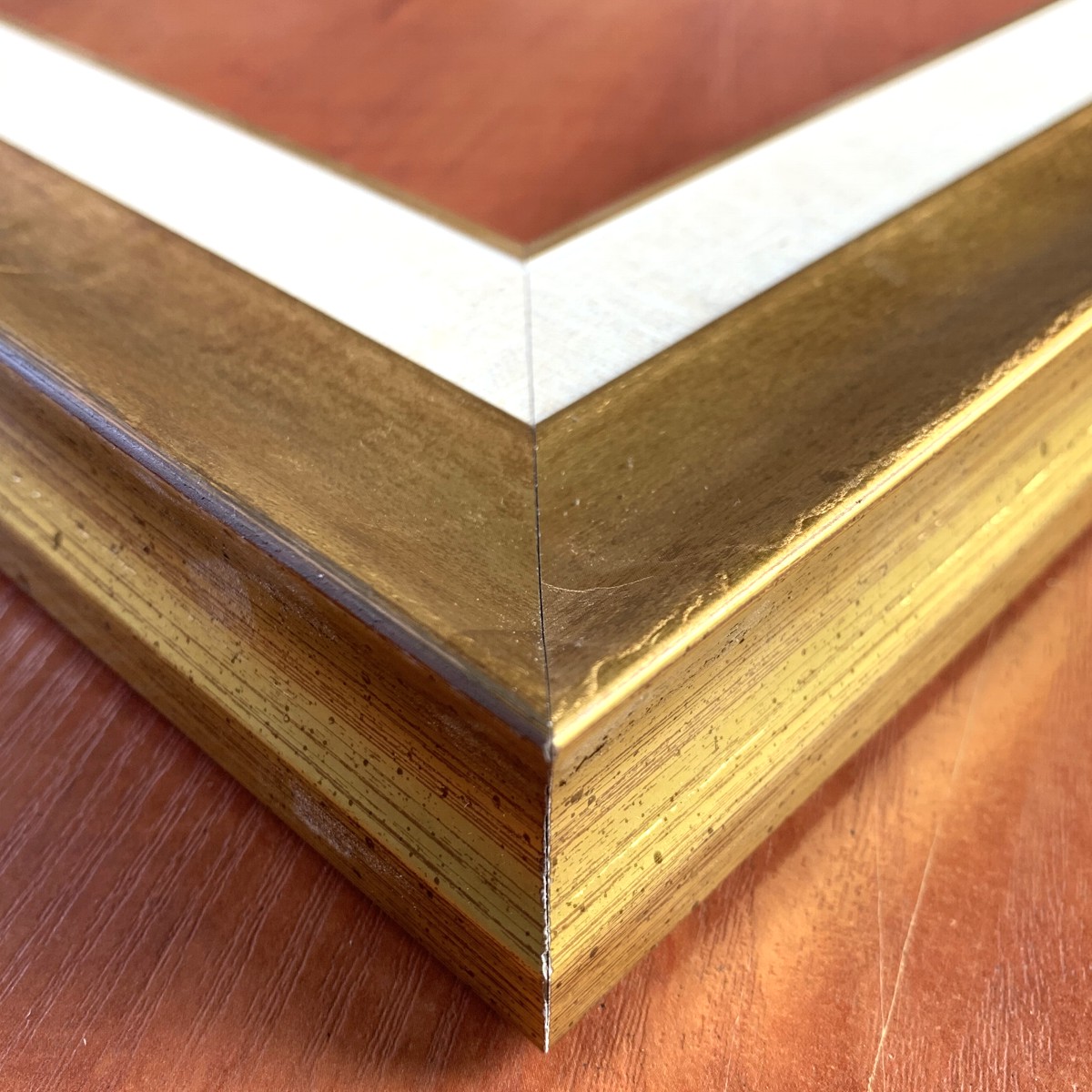 Złoto biała rama do obrazu szeroka drewniana SA22 - obrazek 2