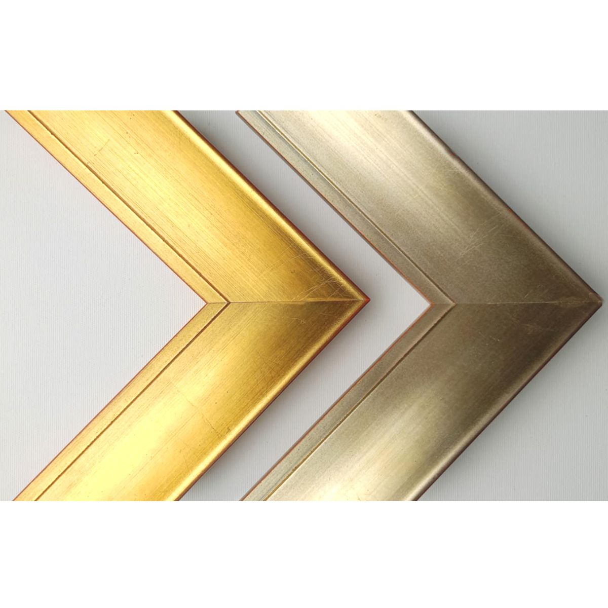 Klasyczna rama do obrazu złota i srebrna AP1 - obrazek 3