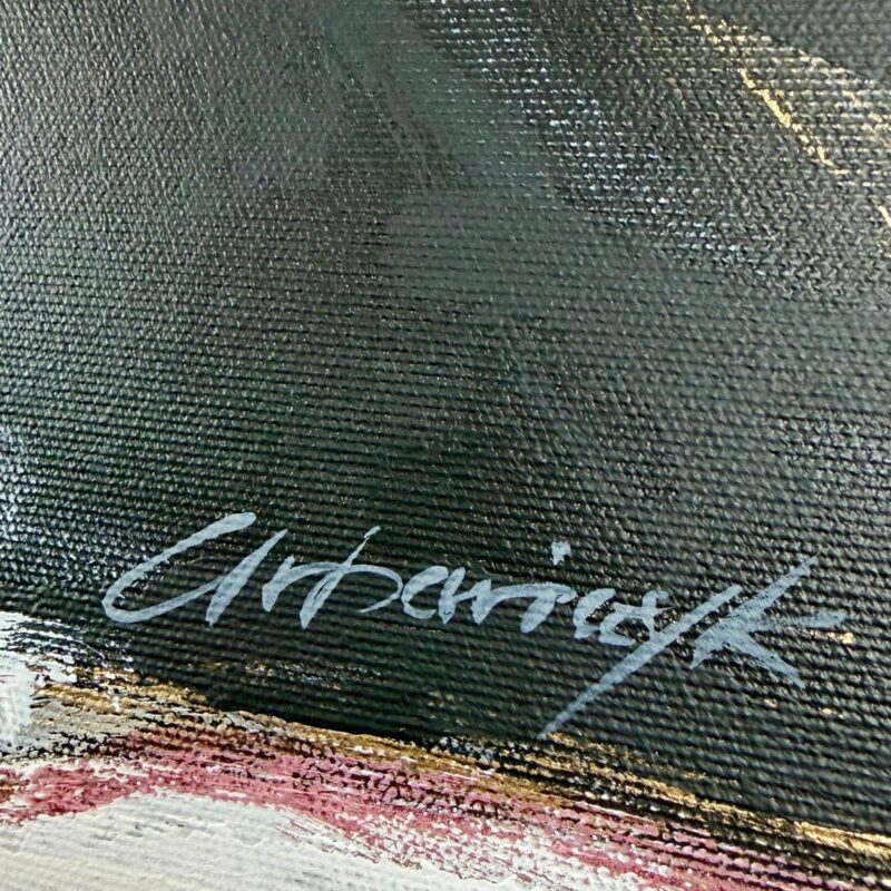 Zbliżenie sygnatura autora – portret kobiety malowany akrylem